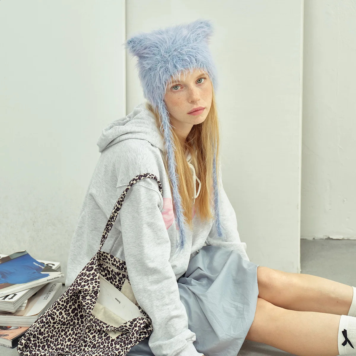 Womens winter dopamine colored bean hat warm soft bomber hat with cute Cats ears Steamed cat-ear shaped bread suitable for girls 241116