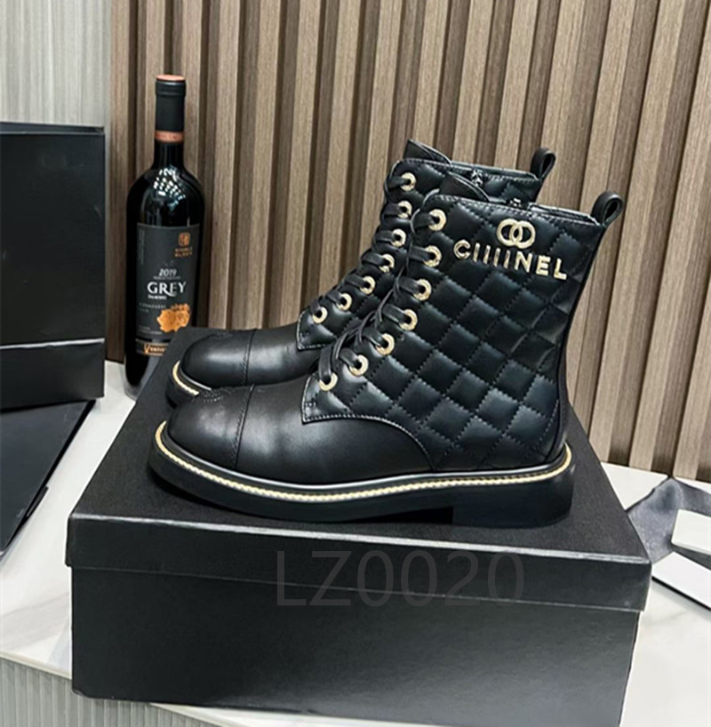 New Designer boots Fashion Martin Boots Women's Luxury Brand Lace up Thick bottom Motorcycle boots High Quality Genuine Leather Mid calf Short Boots Designer Shoes