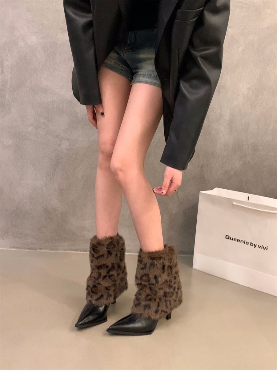 Sharp Pointed Fashionable Cool Leopard Print Plush Short Boots.