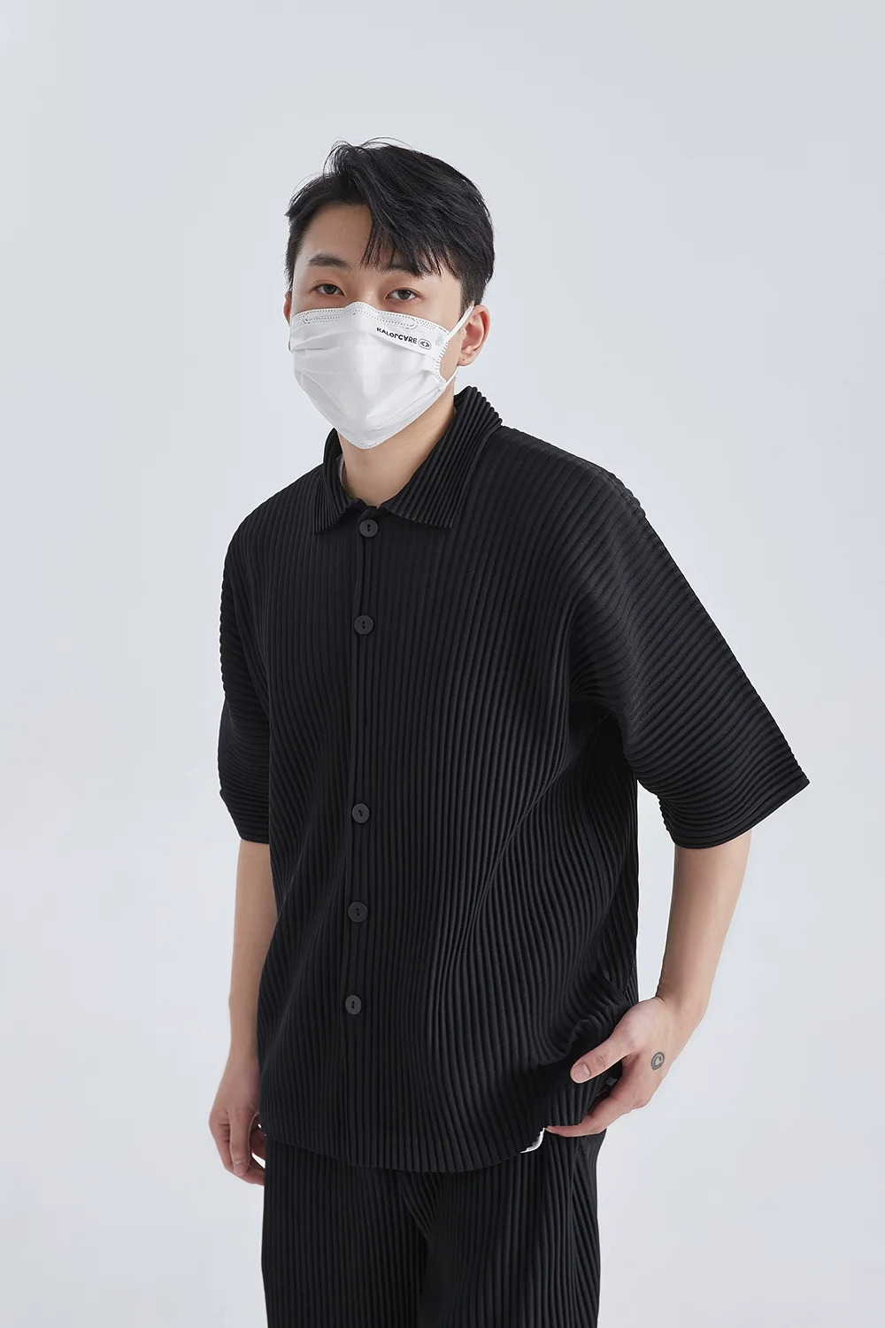 Miyake Lapel Shirt Pleated Short Sleeve T Shirt For Men Plain Shirt Button Up Shirt Summer Clothes For Men Black Casual Top 240409