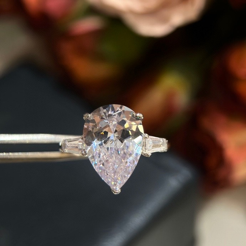 2024 New Brand Luxury Jewelry Wedding Rings 925 Sterling Silver Water Drop 5A Cubic Zircon CZ Diamond Party Eternity Women Engagement Band Ring Gift