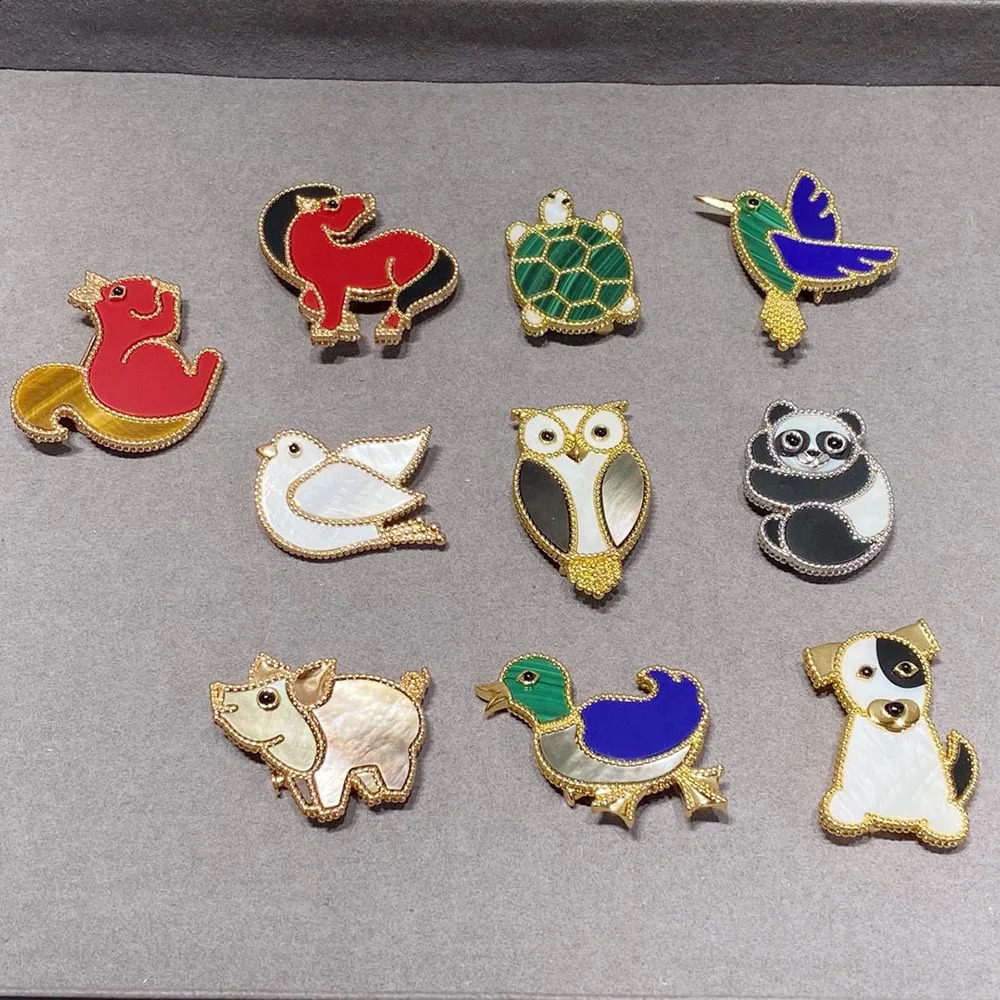 Quality V Gold Natural Gemstones Animal Brooch er Collar Pin Badge 241116