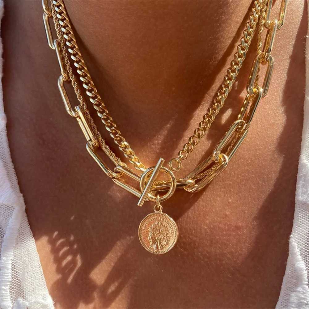 Vintage Punk Gold Plate Thick Chain Head Portrait Coin Pendant Necklace Womens Fashion Multi layer Geometric Hip Hop JewelryXJ250322