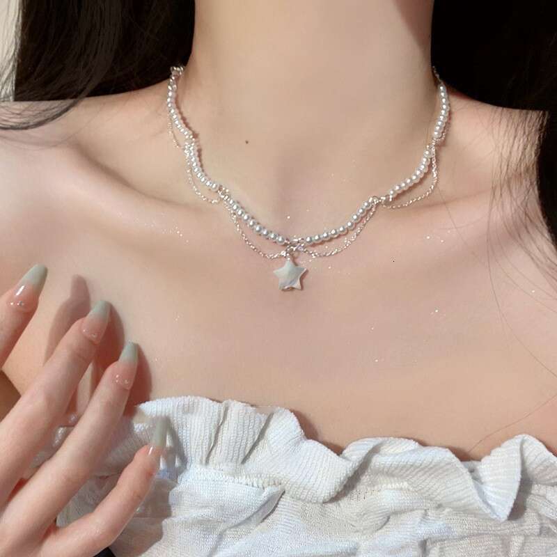 Elegant French Double-Layer Pearl Necklace for Women: Light, Niche & High-End Fashion Accessory
