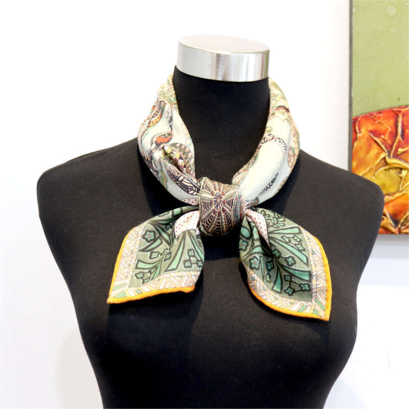 Real silk wool 70 square hand rolled edge, double-sided color, women's warm scarf, small scarf