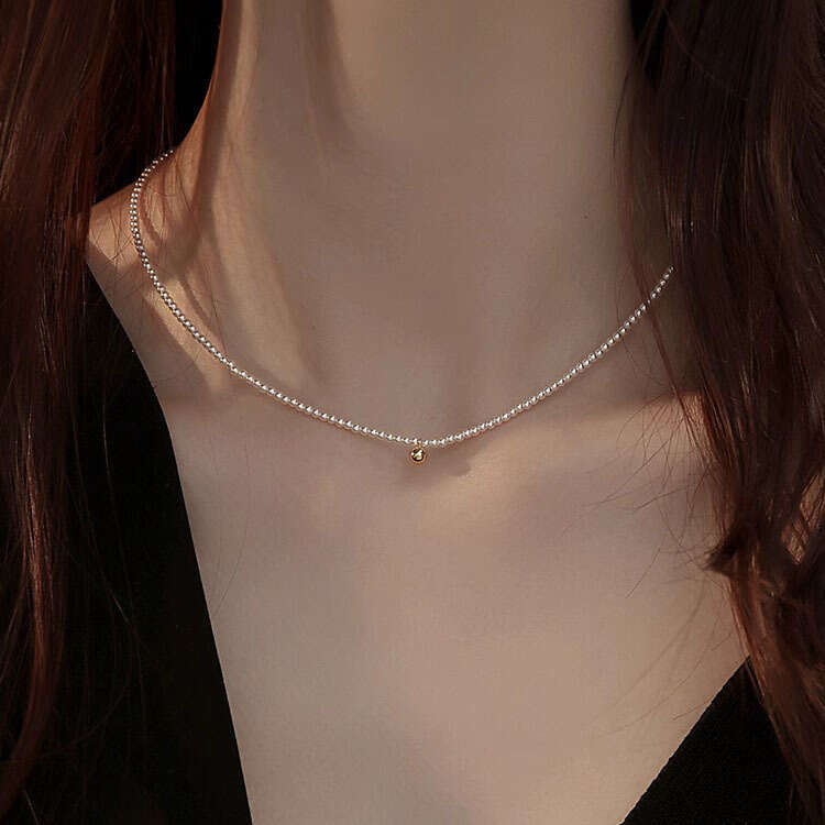 Elegant French Double-Layer Pearl Necklace for Women: Light, Niche & High-End Fashion Accessory