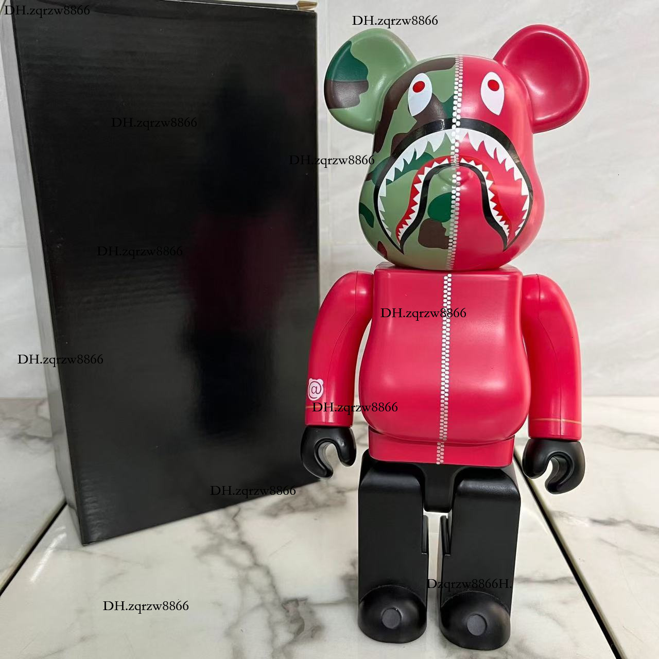 wholesale Action Toy Figures 400% fashionable Office Desk Hot sale of good goods High brand quality statue Doll model Sitting extravagant Figurine Various versions