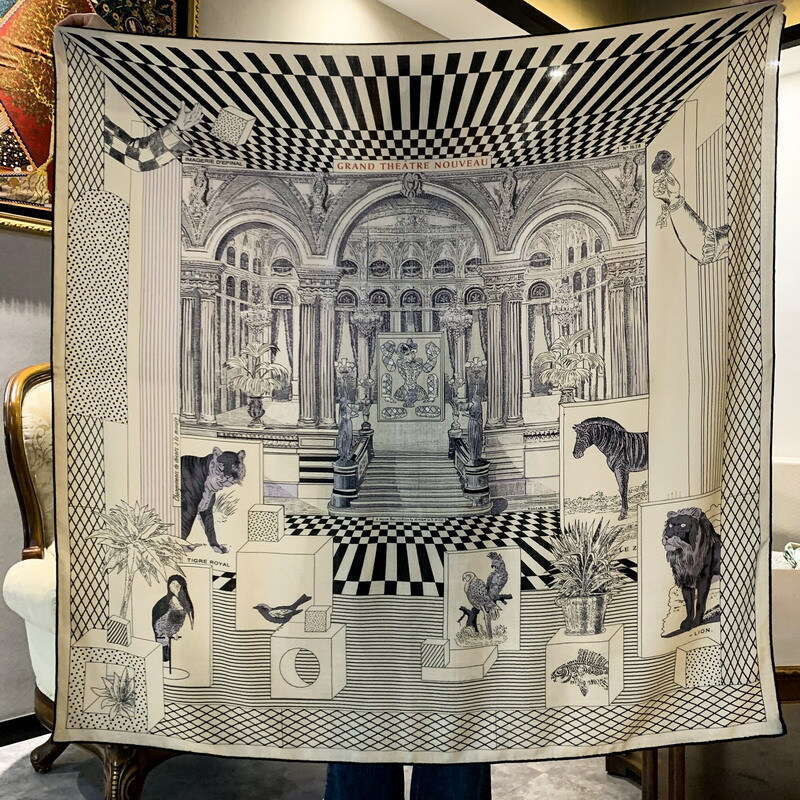 New opera house high-end temperament double-sided dual color printed large autumn and winter warm silk wool scarf shawl women's batch 666666