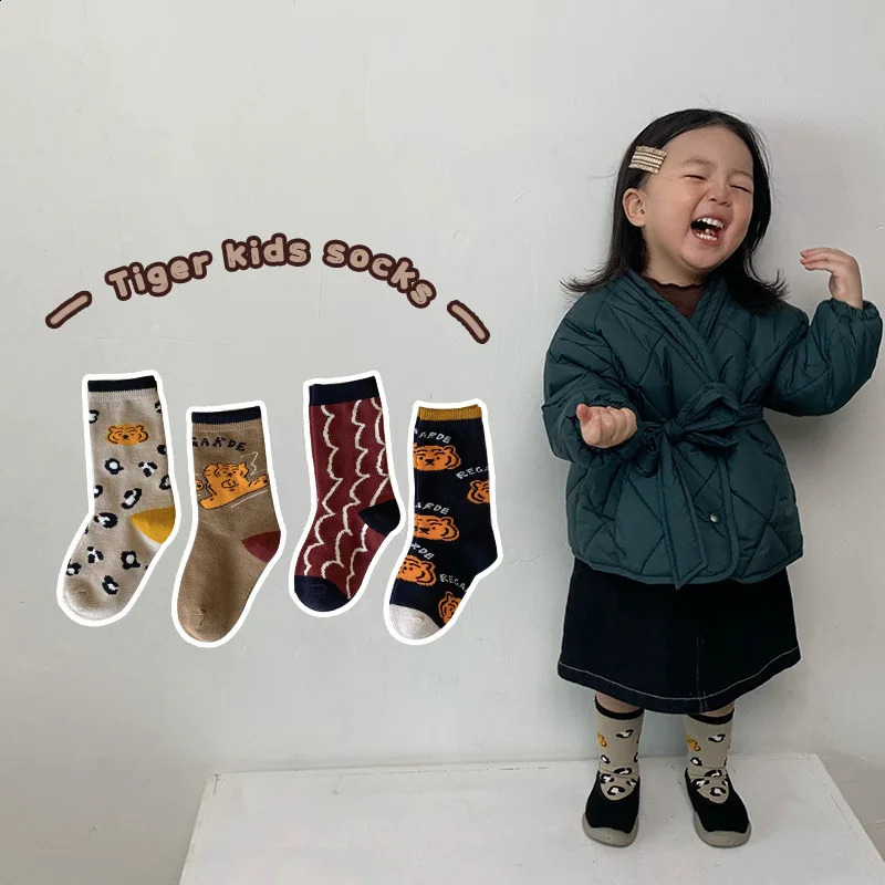 Christmas and Year Childrens High Socks Cute Pattern Girl Comb Cotton Socks 241118