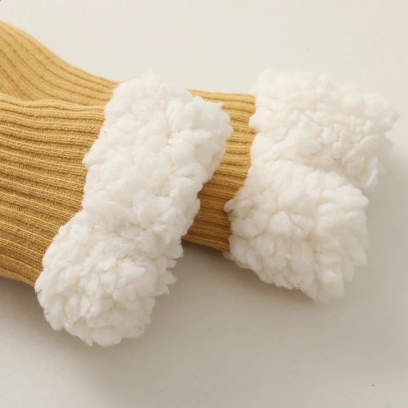 borns winter anti slip long socks with printing for young children girls boys and children Years warm knitted knee high socks 241118