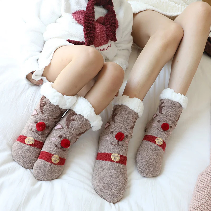 Childrens Non slip Cashmere Christmas Socks for Boys and Girls Winter Thick Cartoon Animal Parents Childrens Socks 241118