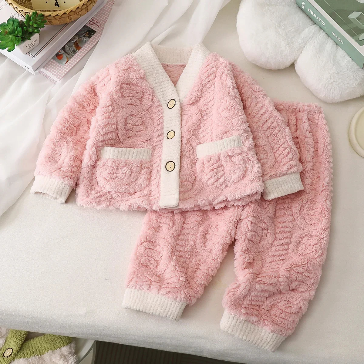 Childrens Pajama Set Winter Baby Plush Thick Pajama Suitable for Children and Girls Pajamas Warm Boys and Girls Underwear Youth Clothing Set 241118