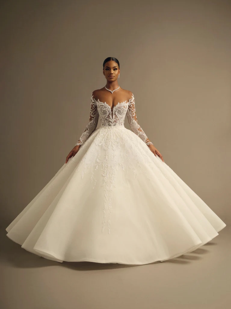 Stunning Beading Pearls Appliques Sheer Tulle Sweetheart A-e Wedding Dress Delicate Lace Bridal Gowns Adroned With Full Sleeves