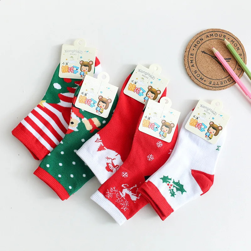 Ortoluckland Childrens Shoes Christmas Cotton Warm Socks Childrens Santa Claus Boys Girls Preschoolers 5 pairs Winter and Autumn in stock 241118