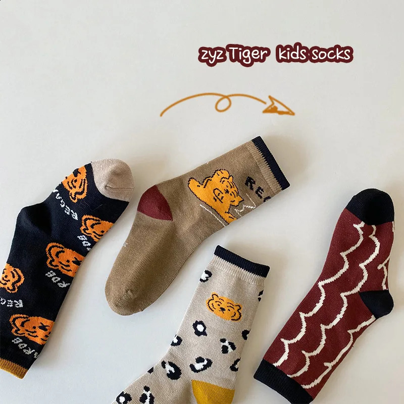 Christmas and Year Childrens High Socks Cute Pattern Girl Comb Cotton Socks 241118