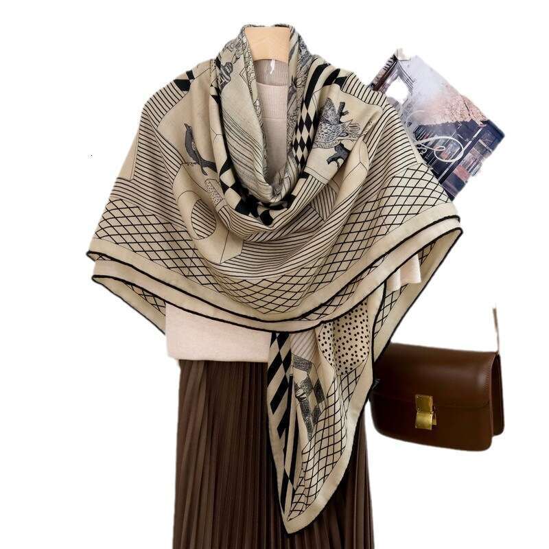 New opera house high-end temperament double-sided dual color printed large autumn and winter warm silk wool scarf shawl women's batch 666666