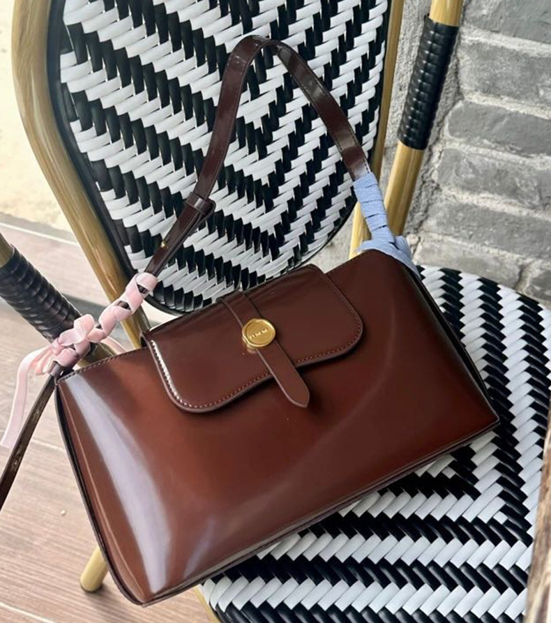 One Handmade Custom Vintage Baguette Underarm Cowhide Envelope Commuter's All-Matching Shoulder Messenger Bag Genuine Leather BagVoyage