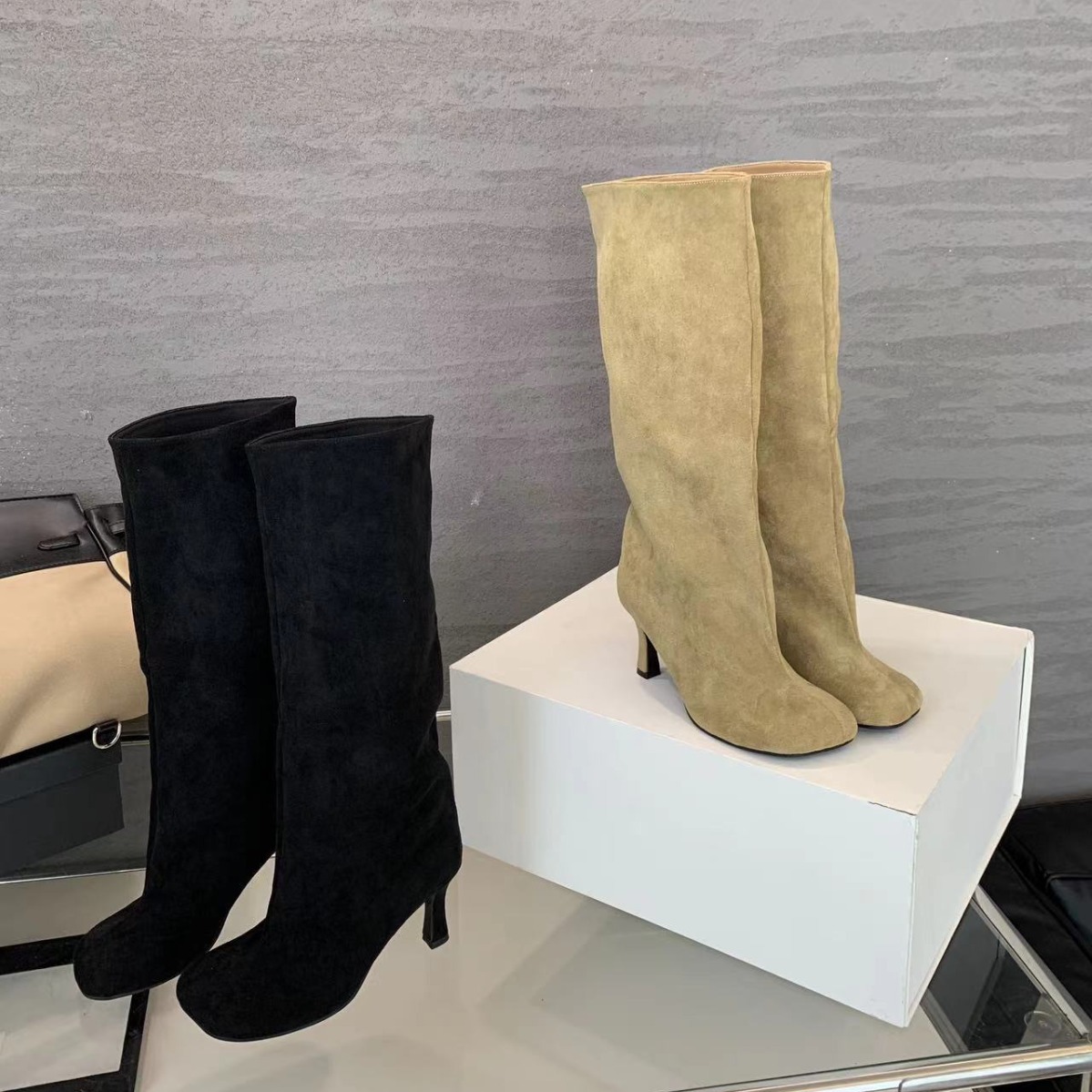 2024 Autumn/Winter New NEW hot Fashionable and Versatile Leg Stacked Thin Heels, Western Cowboy Boots, Short Boots