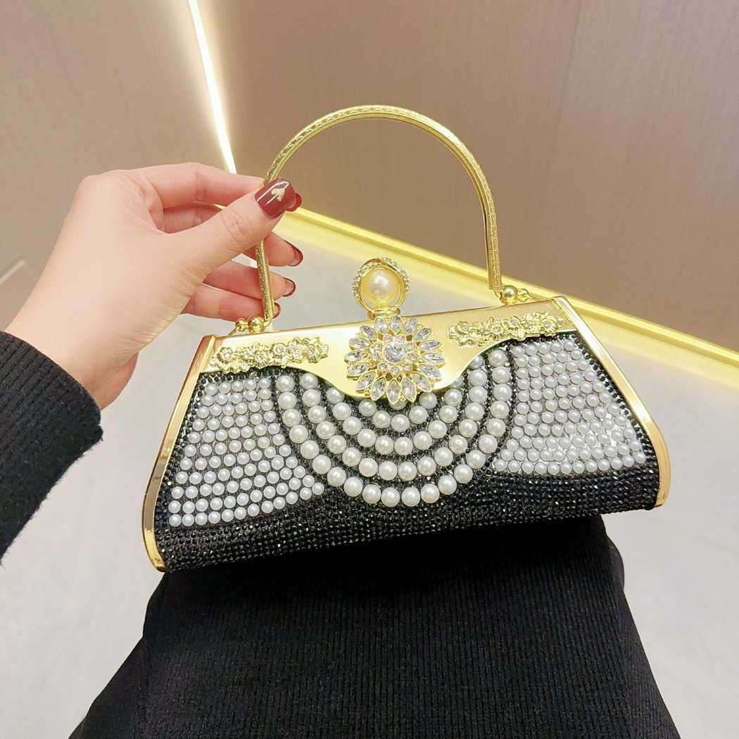 New Handheld Bag With Diamond Embedding Banquet Bag Women's Handheld Crossbody Banquet Bag Purses Ladies Clutches Handbags Valentine Bags