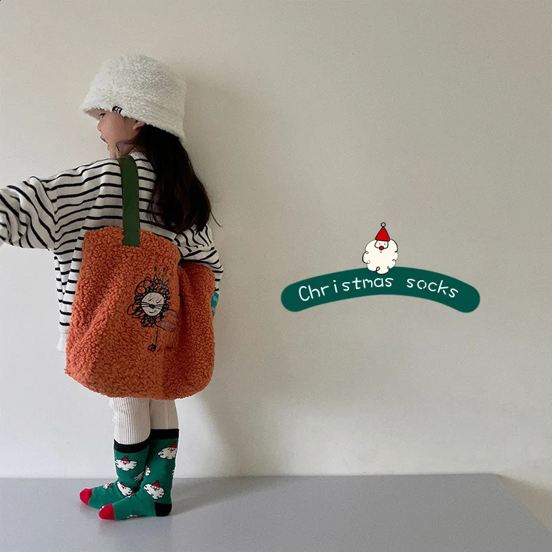 Z527 Cartoon Childrens Socks Baby Christmas Tube Socks Warm Cotton Socks Wholesale for Boys and Girls 241118