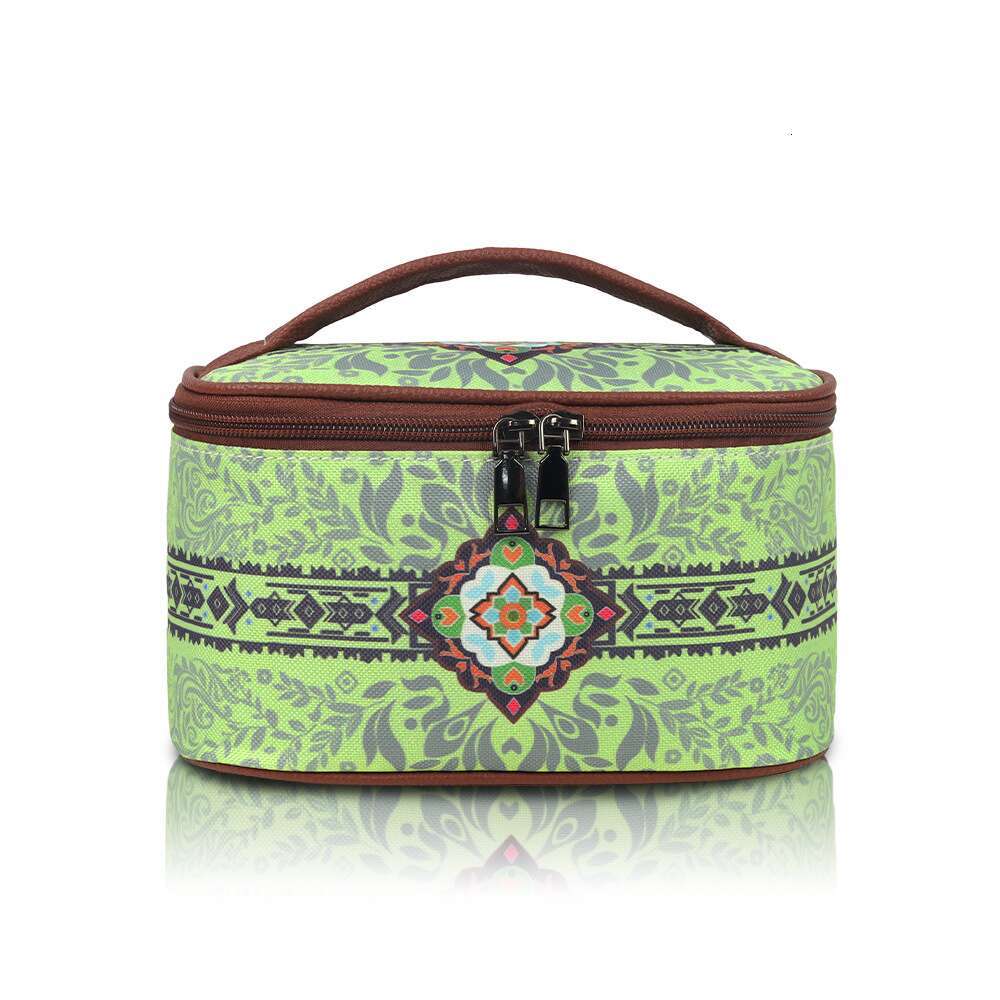 Hot selling Bohemian style makeup lightweight and portable women's large capacity storage bag, beauty bag