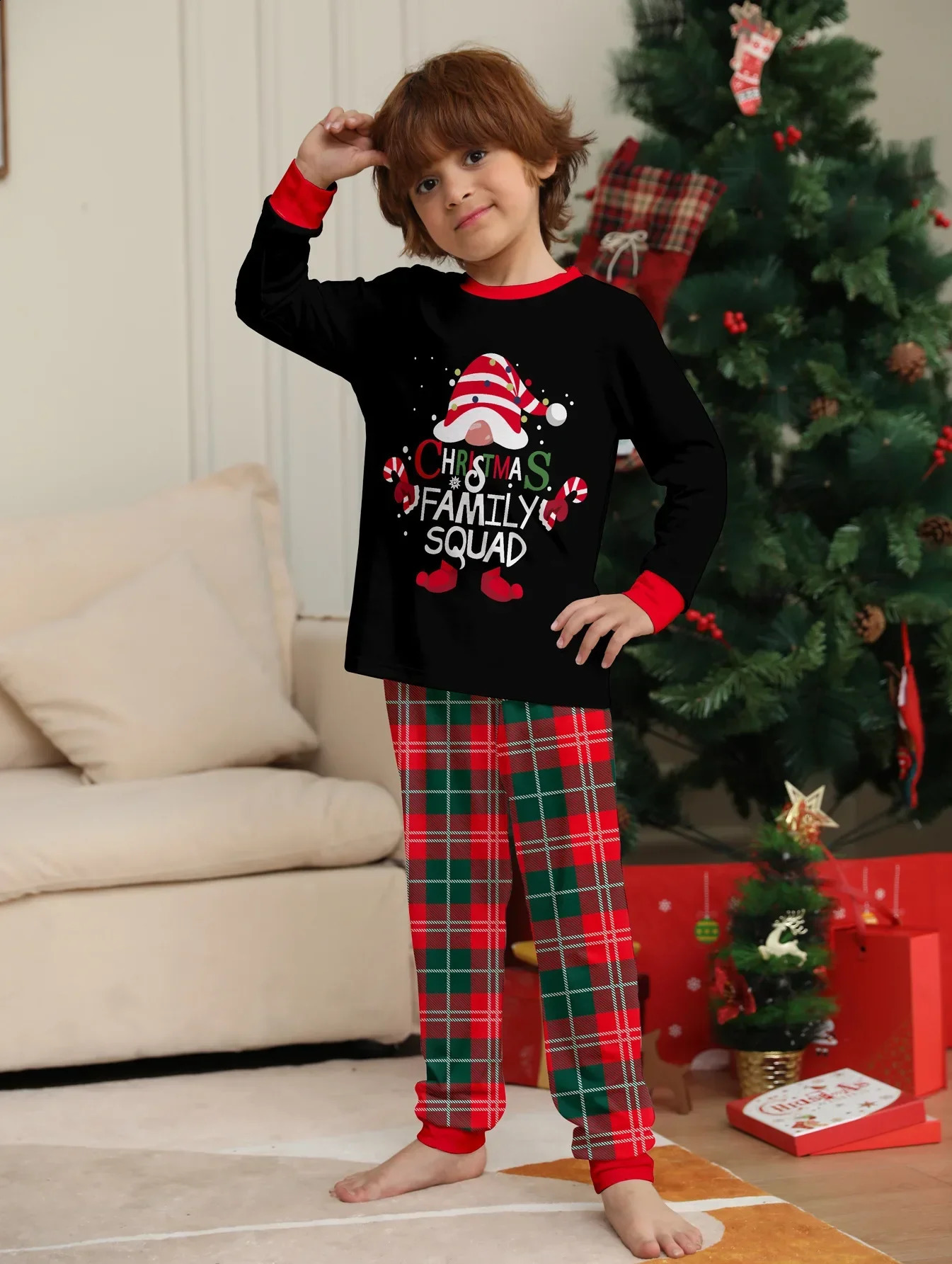 Winter Childrens Clothing Set Fireworks Printed Pajamas Full Set O-Neck Cute Soft Childrens Matching Clothing Christmas Appearance Pajamas 241118