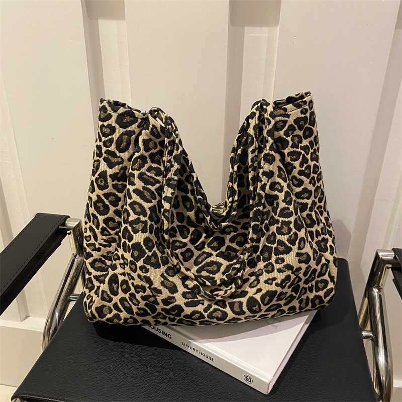 2024 New Large Capacity Lazy Leopard Pattern Single Shoulder Bag Ins Relaxation Art Japanese Korean Practical Canvas Bag for Women
