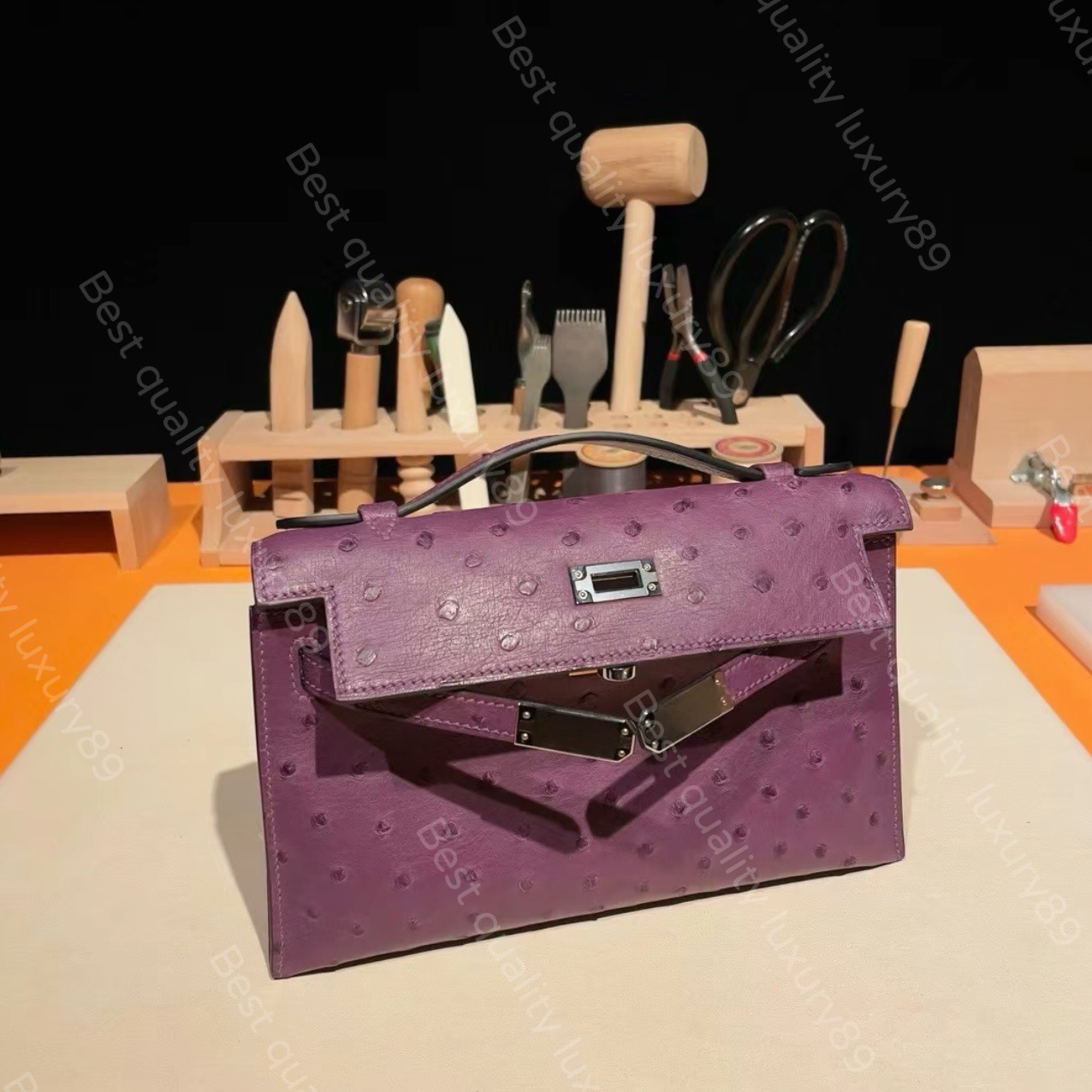 Designer Clutch Bag Classic Pochette Bag Luxury Banquet Bag 22cm South African Ostrich Fully handmade 24K Gold and Platinum hardware Tote