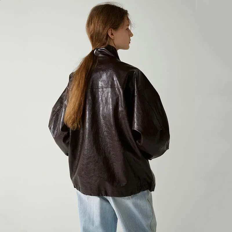 R0w 24ss Womens Autumn/Winter Stand up Collar Contour Leather Jacket Retro Bicycle Jacket Street Clothing 241116