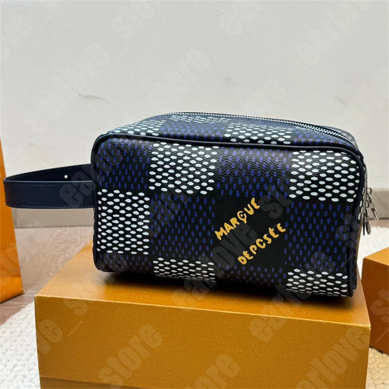 Designer Womens Toiletry Wash Bag Luxury Make Up Bag For Women Cosmetic Bag Locker Dopp Kit Blue Chessboard Makeup Pouch Clutch Purse Toilet Bags
