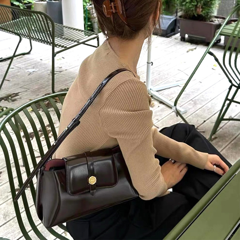 One Handmade Custom Vintage Baguette Underarm Cowhide Envelope Commuter's All-Matching Shoulder Messenger Bag Genuine Leather BagVoyage