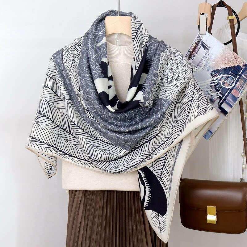 New Zebra Peg Double sided Different Color for Women's Autumn and Winter Warm Silk Wool shawl Scarf