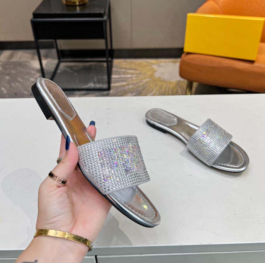 2024 luxury brand designer Classic beach Slides Sliders crochet flatform Sandale Room Flat Flats Slippers outdoors travel pool platform net red With size 35-45