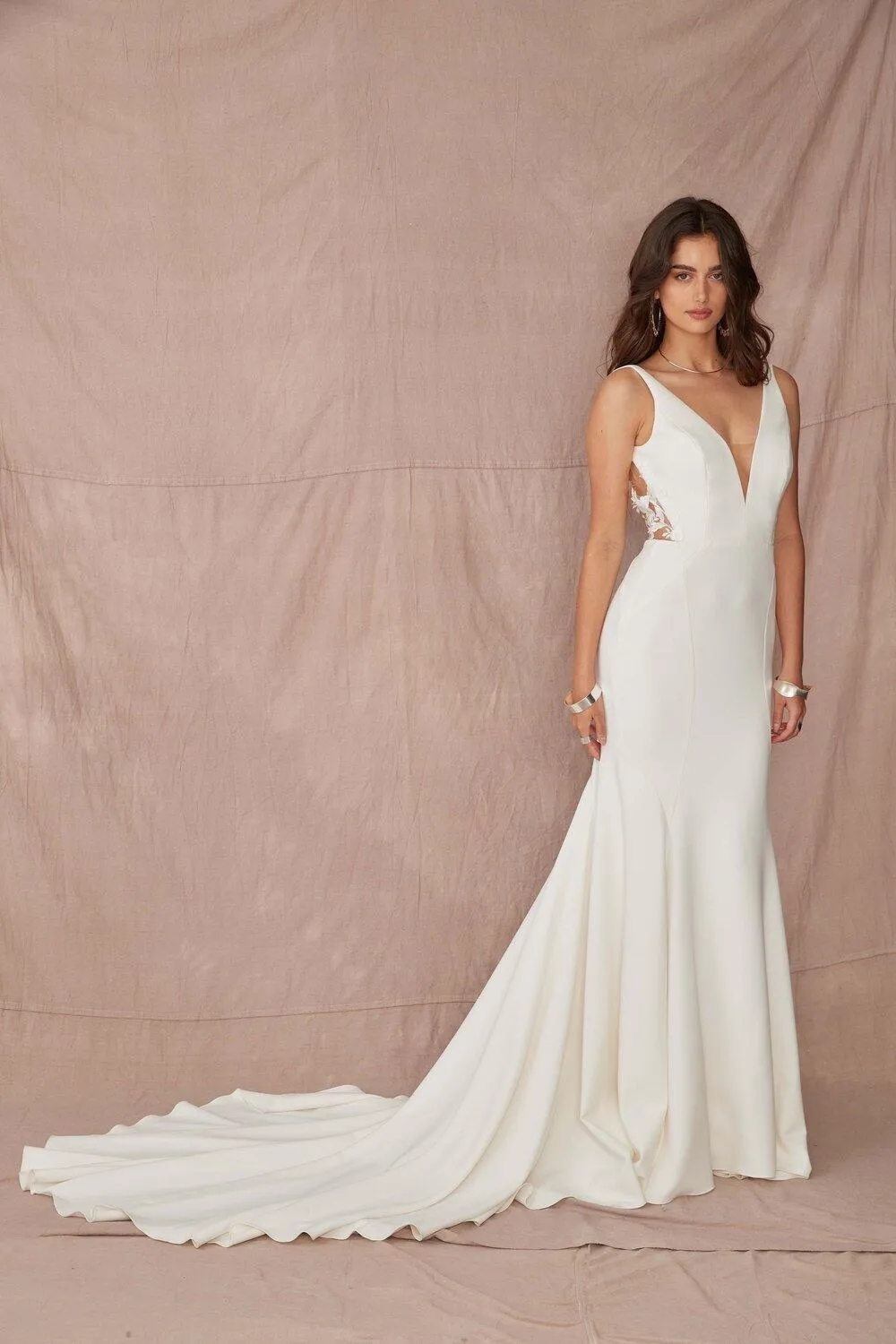 Deep V Neck Elegant Satin Mermaid Wedding Dresses Boho Simple Minimalist Lace Court Train Sexy Backless Bride Fashion Robes de Mariee YD