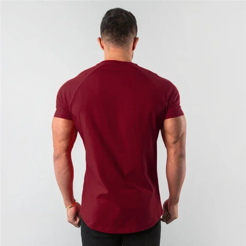 Stylish Plain Tops Fitness Mens T Shirt Short Sleeve Muscle Joggers Bodybuilding Tshirt Male Gym Clothes Slim Fit Tee Shirt 240409