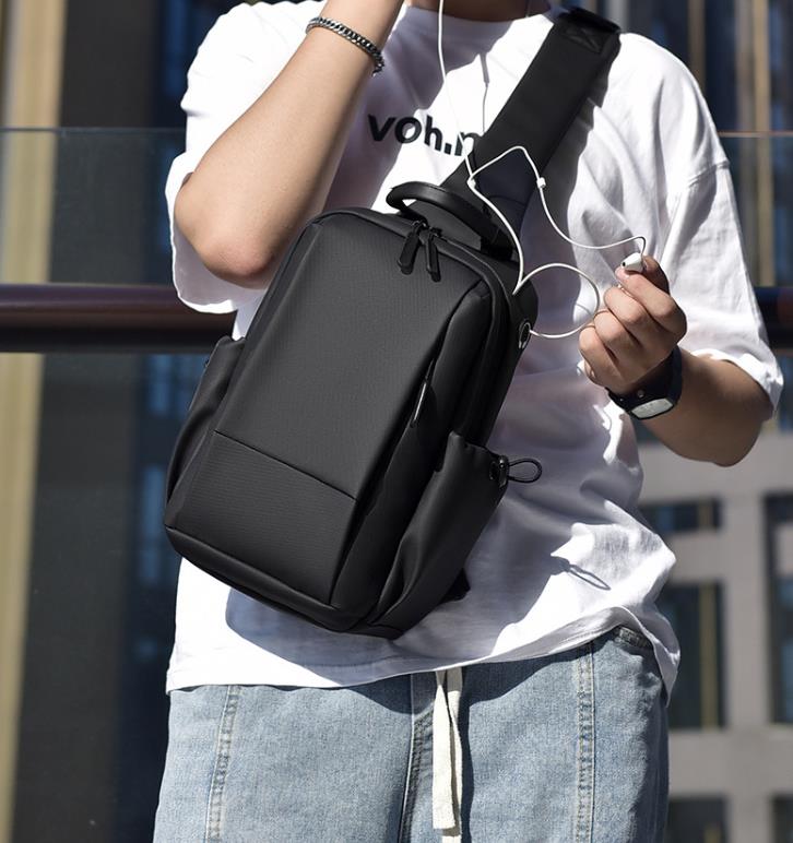 Young messenger mens chest bag retro cross body shoulder business sling bag mens casual chest bag 240824