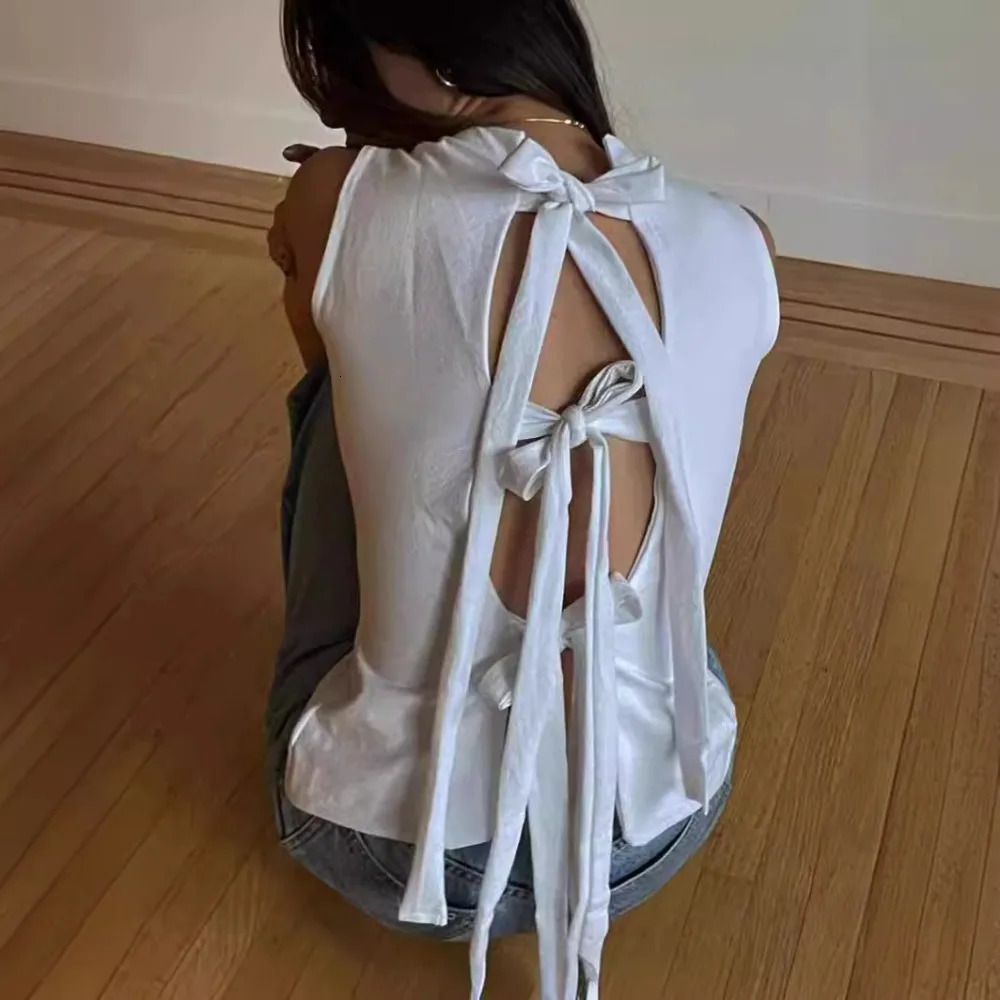 White Front Lace-up Tops Women Summer Sexy Hollow Out Sleeveless Beach Party Cropped Fashion Y2K Tank Top Streetwear 240415