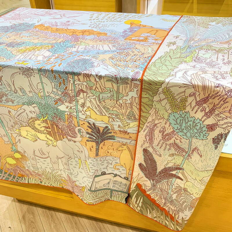 Blue green animal carnival double-sided two tone large square scarutumn and winter warmth, thin silk scarf, high-end shawl for women