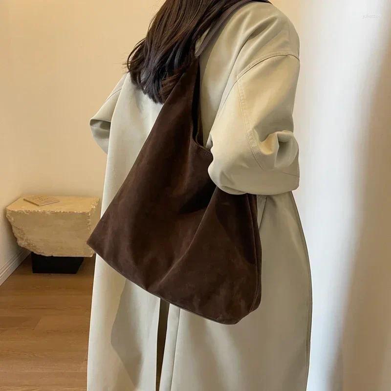 Free Shipping Totes Autumn And Winter Vintage Women's Bag Large Capacity Suede Shoulder Solid Color Simple Casual Commuter Handbag Designer Bag L