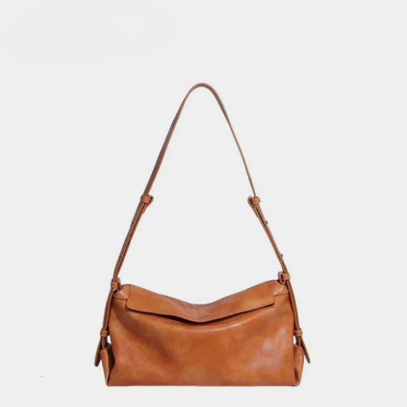 New Niche Designer Retro Small Square Shoulder Bags For Women Exquisite Versatile Armpit Bag Handbag Casual Bolsa Patent Leather BagVoyage
