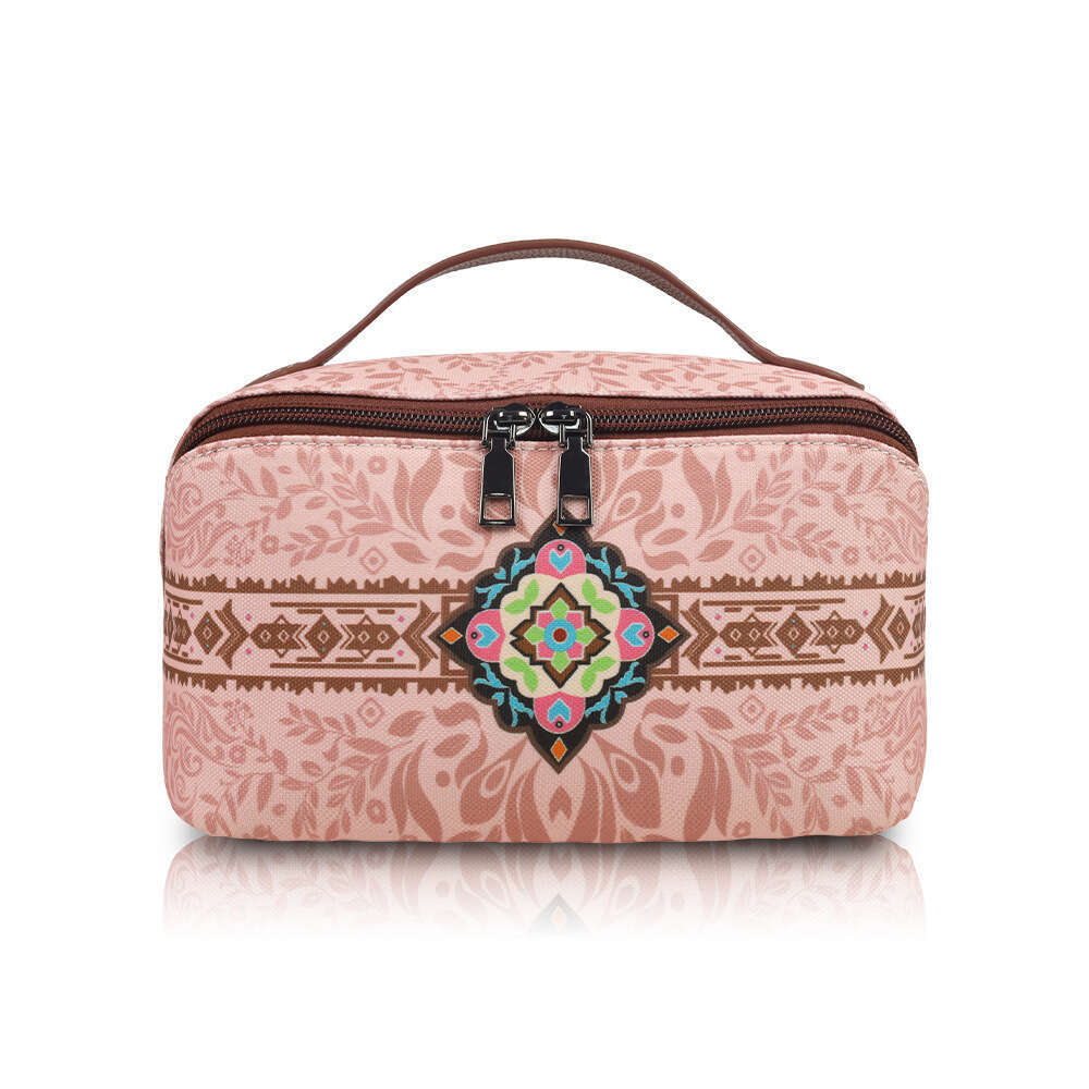Hot selling Bohemian style makeup lightweight and portable women's storage bag, waterproof beauty bag