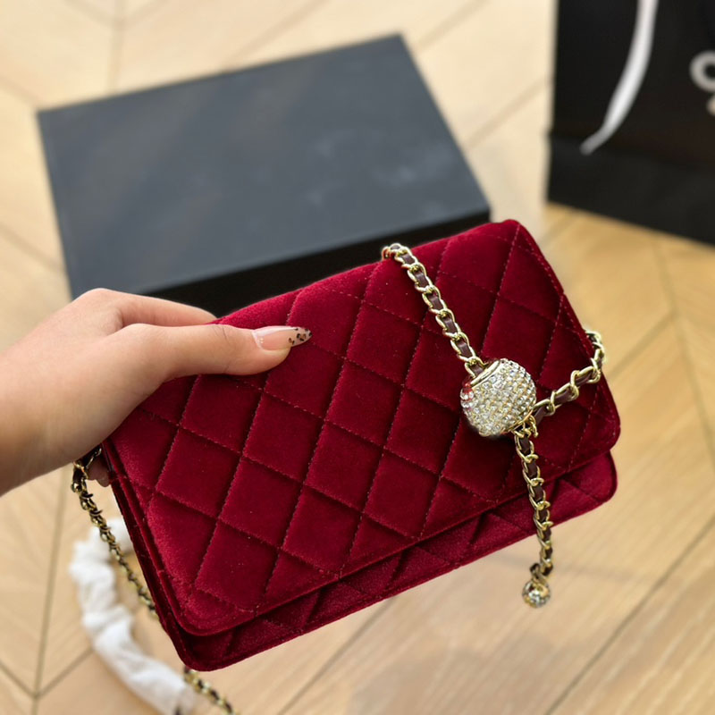 Black Red Velvet Designer Ladies Mini Square Bag Woc Rhinestone Decoration Ball Diamond Lattice Gold Hardware Chain Luxury Coin Purse Shoulder Handbags 20x12cm