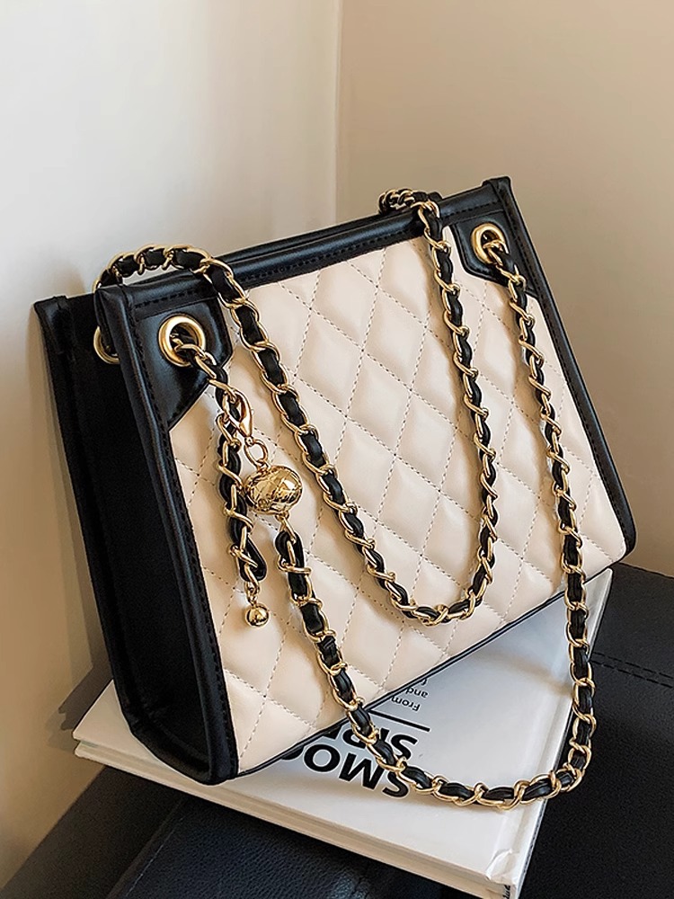 Dia Large 3 Patterned Capacity Versatile Fashionable High-quality Shoulder Bag. Bag.