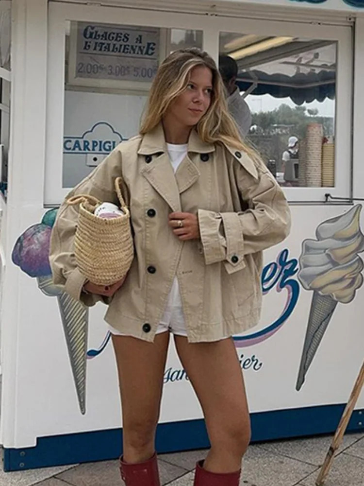 Fashion Chic Turndown Collar Short Windbreaker Women Solid Long Sleeve Button Pocket Jacket Female Casual Loose Streetwear 241118