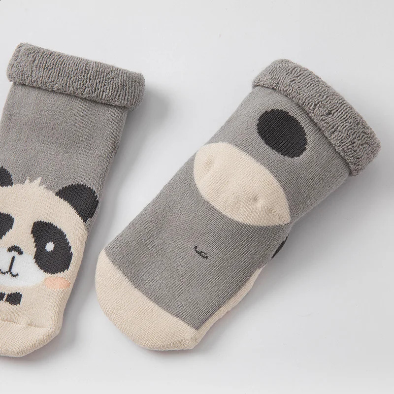 DBX18969 Dave Bella Winter Fashion Baby Neutral Christmas Cartoon Socks Fashion Childrens Girls Socks 241118