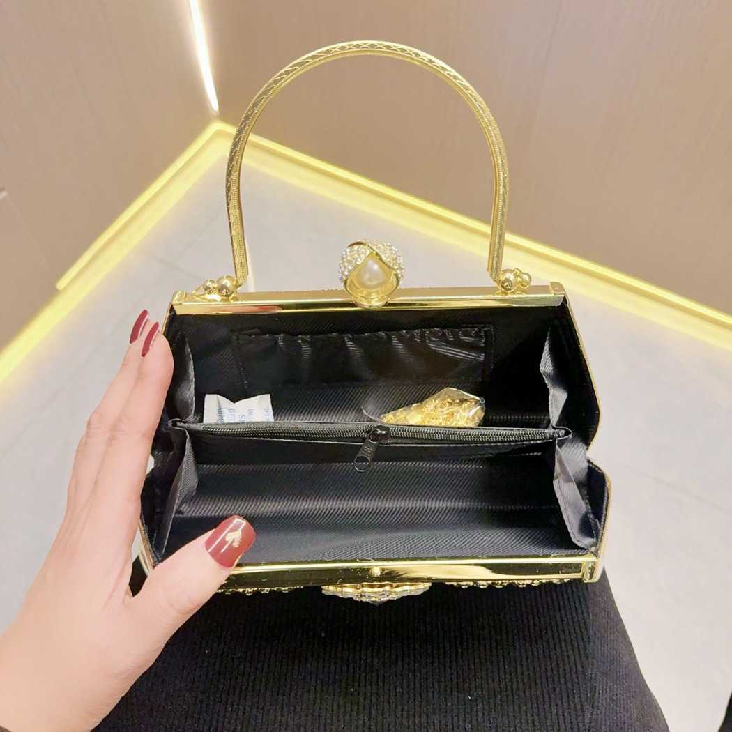 New Handheld Bag With Diamond Embedding Banquet Bag Women's Handheld Crossbody Banquet Bag Purses Ladies Clutches Handbags Valentine Bags