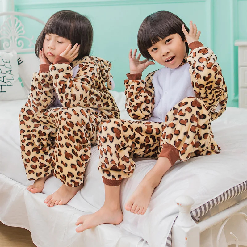 Winter flannel soft warm leopard Kigurumi pajamas hooded animal cartoon boy pajamas Onesie pajamas girls childrens pajamas 241118