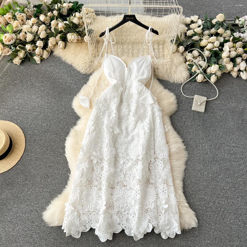 Casual Dresses Foamlina Luxury White Holiday Dress Vintage Celebrity V-neck Sling Heavy Industry Embroidery 3D Lace Long Strap