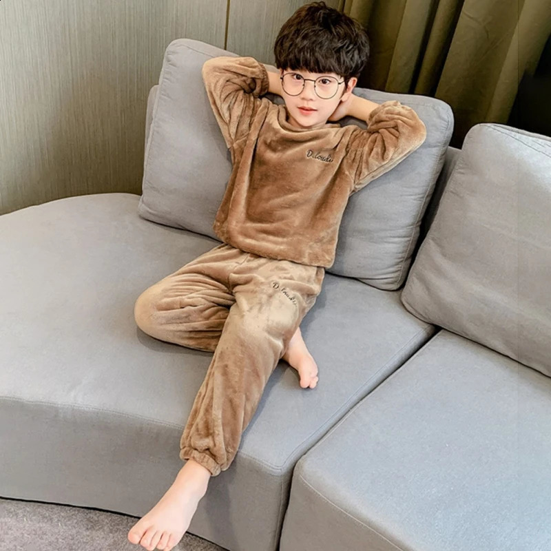 Autumn and Winter Set Flannel Childrens Pajama 2PCS Set Warm Family Set Childrens Pajama Clothing Childrens Pajama 241118