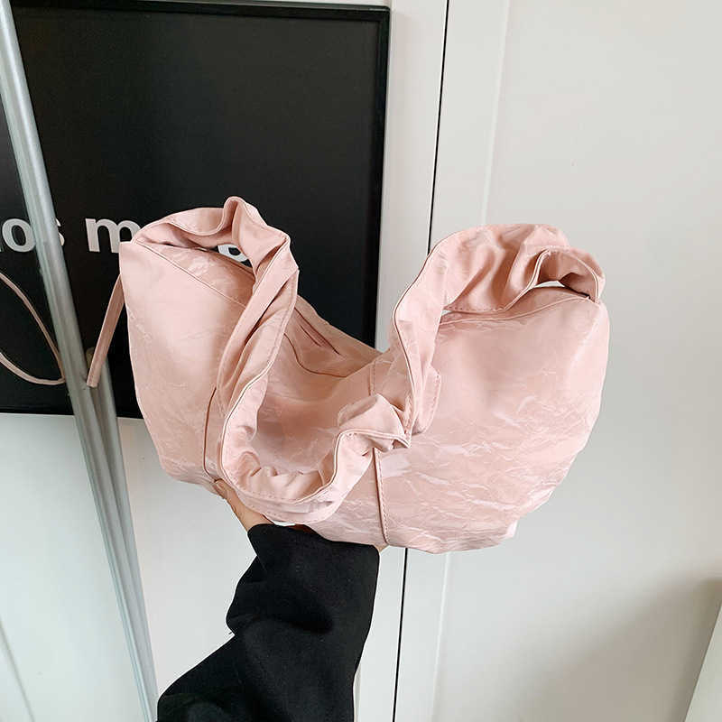 Korean version simple pleated cloud bag, small, fresh, artistic, relaxed, hand-held bill of lading, shoulder bag, drawstring shoulder strap, crossbody